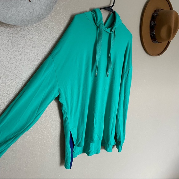 Women’s AVIA - Green Turquoise Tunic Hoodie Shirt - Picture 1 of 7